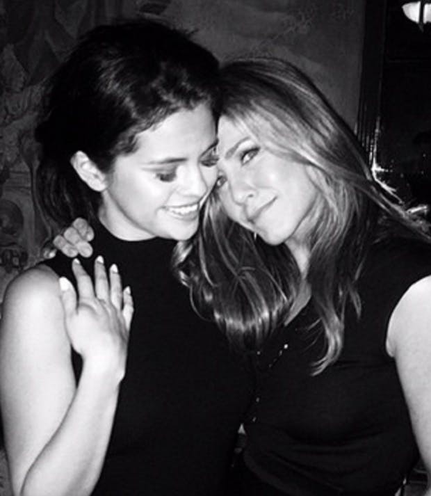 Selena Gomez: “Jennifer Aniston Made My Entire Year” | Celebrity | Heat